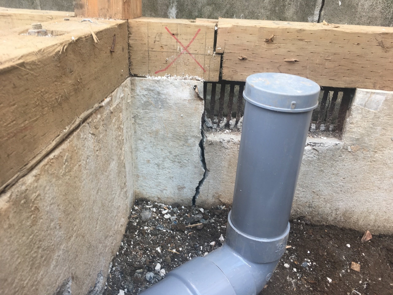 耐震リフォーム　無筋基礎