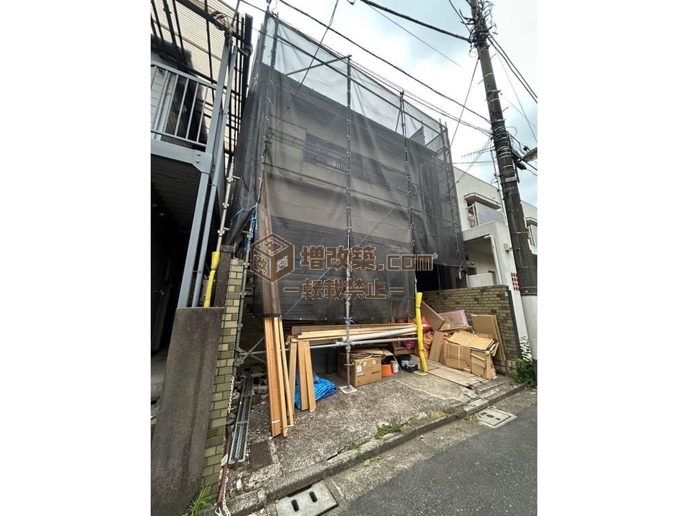 ハーフスケルトン　足場