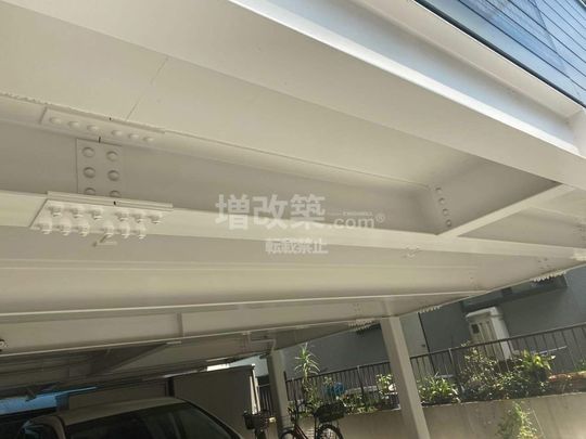 1階駐車場の建物の断熱リフォーム