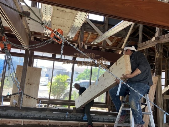 柱を抜いて梁補強