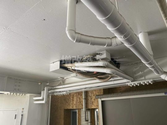 1階駐車場の建物の断熱リフォーム