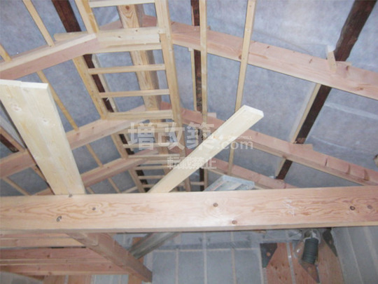 断熱材　セルロースファイバー