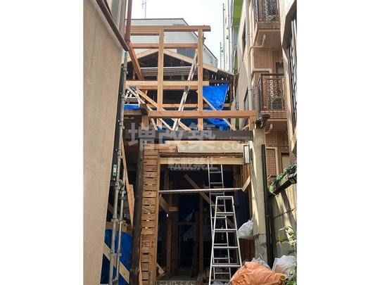 東京都新宿区U様邸　木工事