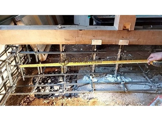 ハーフスケルトン　基礎補強工事