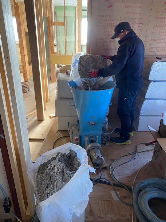 EM整流炭ボール