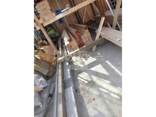 無筋基礎のベタ基礎補強（立ち上がり脱型）