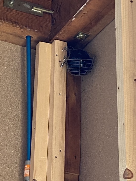 EM整流炭ボール