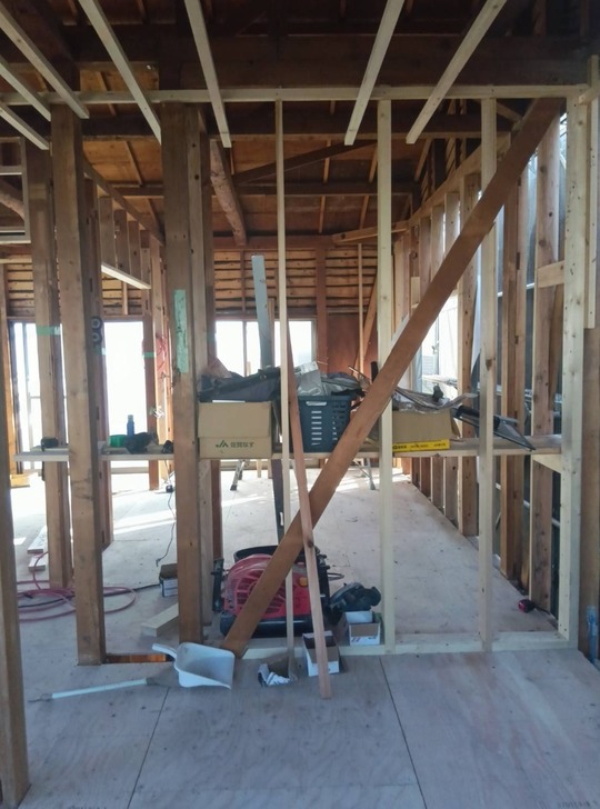 ハーフ外壁スケルトン