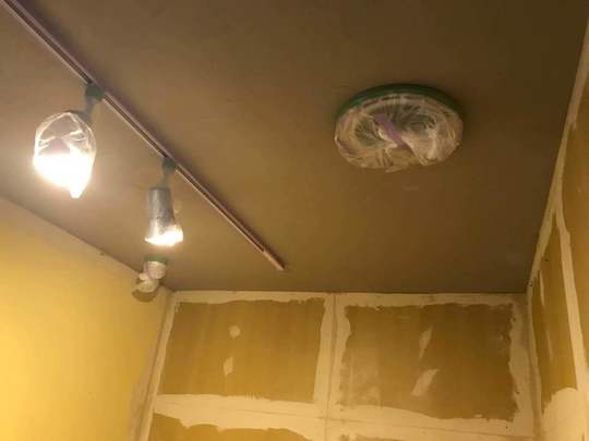 ラドン漆喰天井塗り