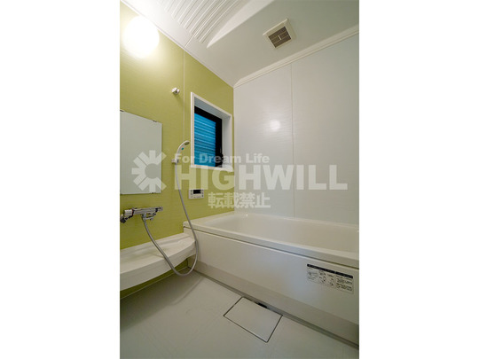 戸建てスケルトンリフォーム　竣工ユニットバス