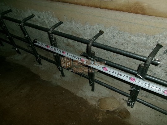 ハーフスケルトン　基礎補強