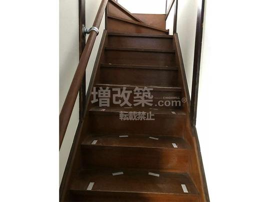 東京都新宿区U様邸　既存階段